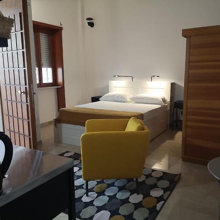 Mono Relax Apartamento Lecce Exterior foto