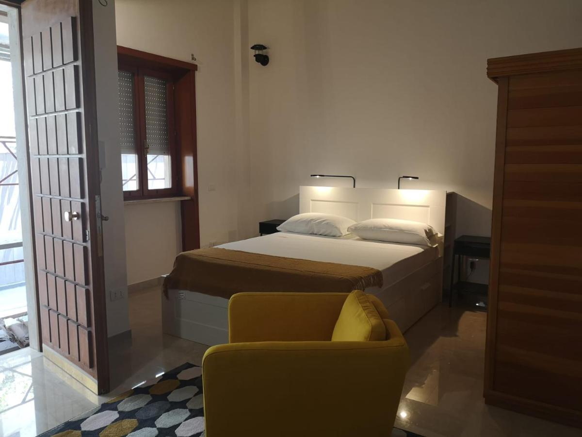 Mono Relax Apartamento Lecce Exterior foto