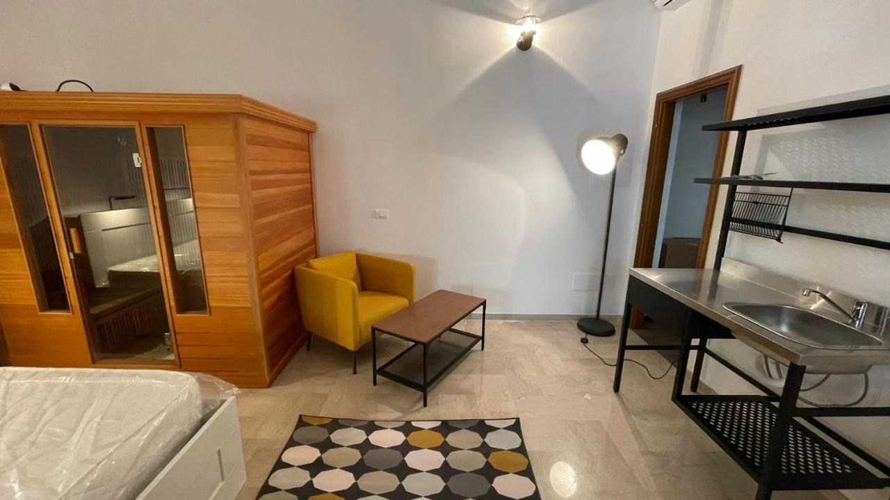 Mono Relax Apartamento Lecce Exterior foto
